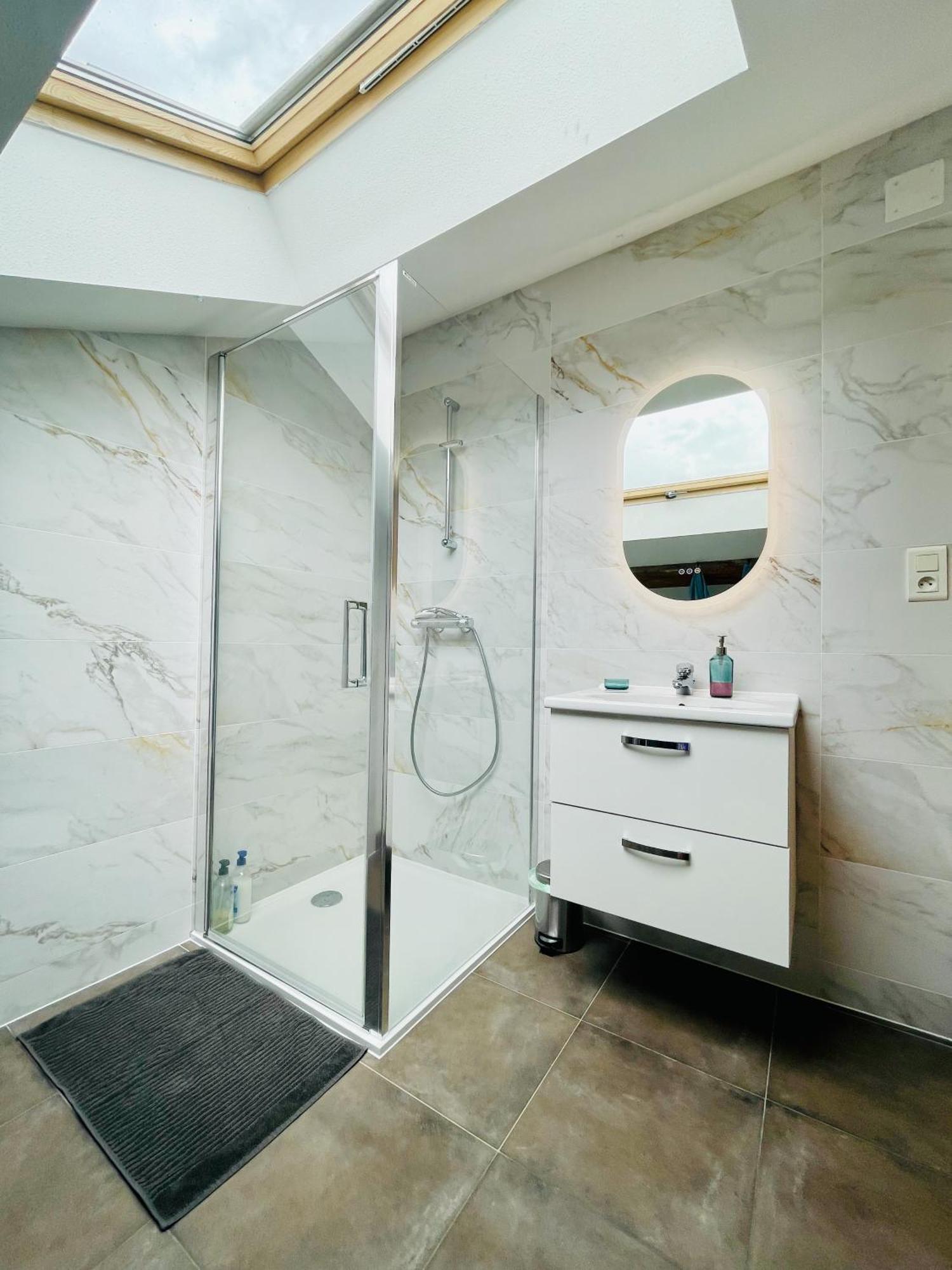 Appartamento Duplex + Parking Gratuit Facile Sainte-Suzanne  Esterno foto